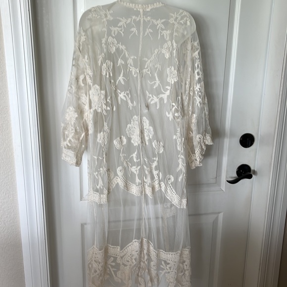 Adiva Jackets & Blazers - EUC Adiva cream colored bohemian summer lace midi duster. Medium